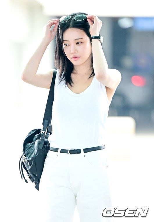 [사진]이유비, ‘떠나볼까’