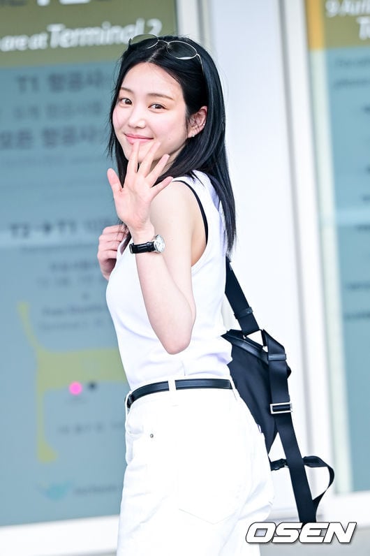 [사진]이유비, ‘아침에도 흠없는 미모”