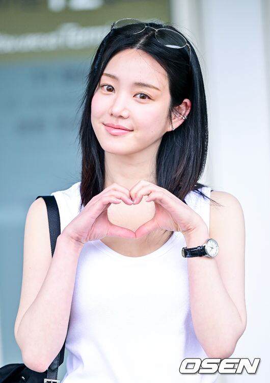 [사진]이유비, ‘아침 미모가 이정도’