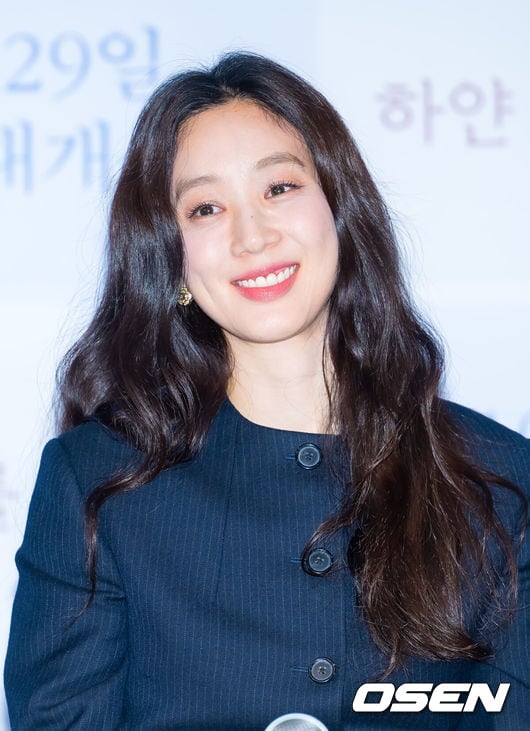 ‘7년만의 스크린’ 정려원 “영하에 맨발+첫날부터 울부짖어..감독에 기강잡혔다”[Oh!쎈 현장]