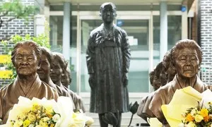 ‘위안부’ 합의 10년…일본 ‘속죄’ 사라지고, 피해자는 모욕 내몰려