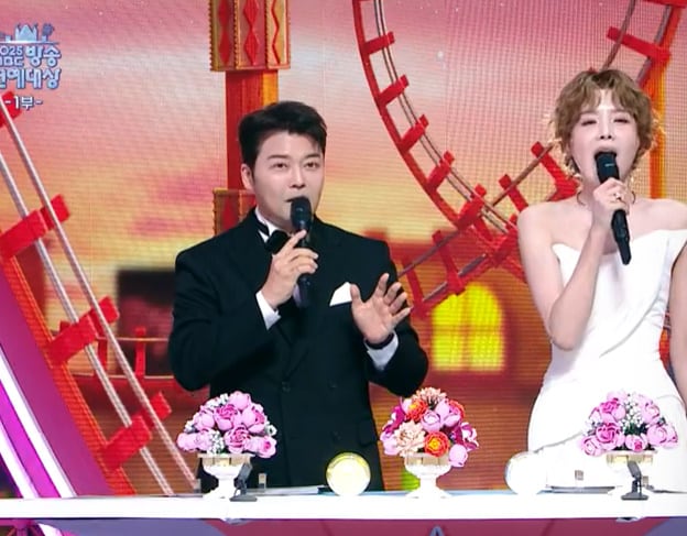 키 빠진 전현무·장도연 투 MC..“방송사고 날 뻔” 무슨 일? [‘2025 MBC 방송연예대상’]