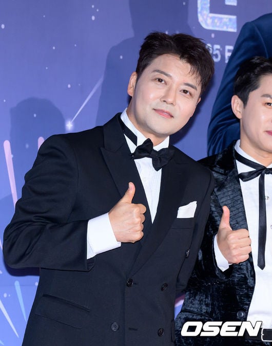 [사진]전현무,’훈훈한 엄지척’