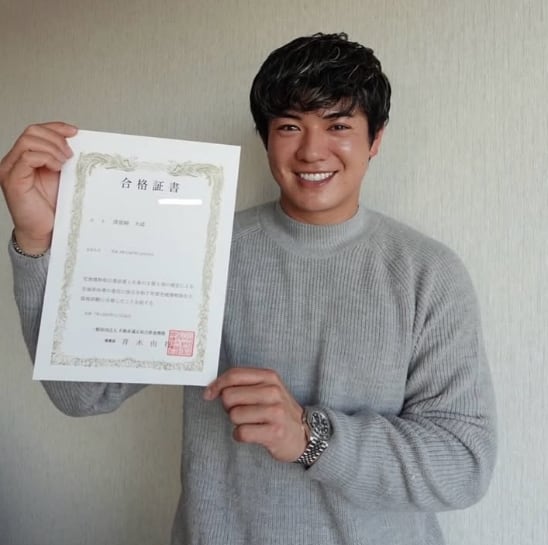 현역 1군 투수가 공인중개사 시험에 합격 “넷플릭스 안 보고 공부했어요”