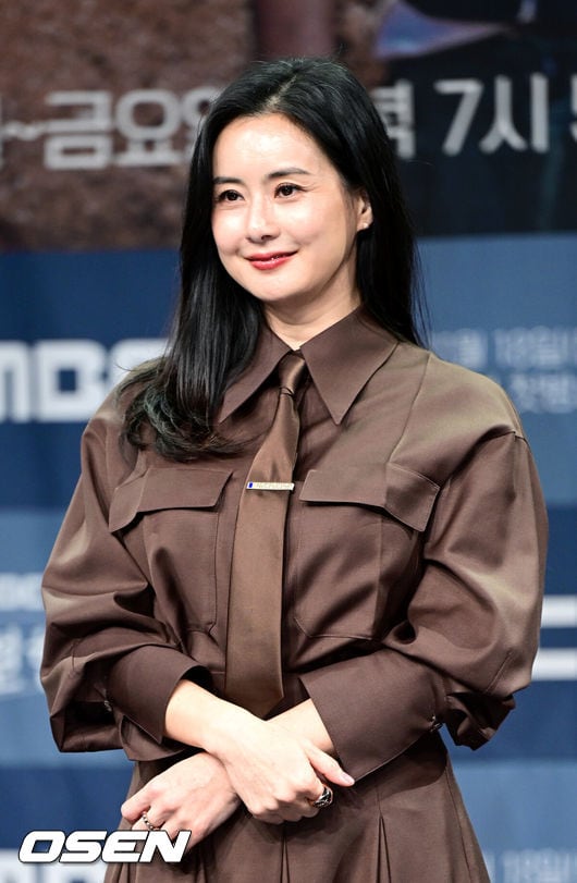 ‘재벌家 이혼’ 최정윤, 47세의 현실 “배역 확 줄어…애매한 나이” (피디씨)