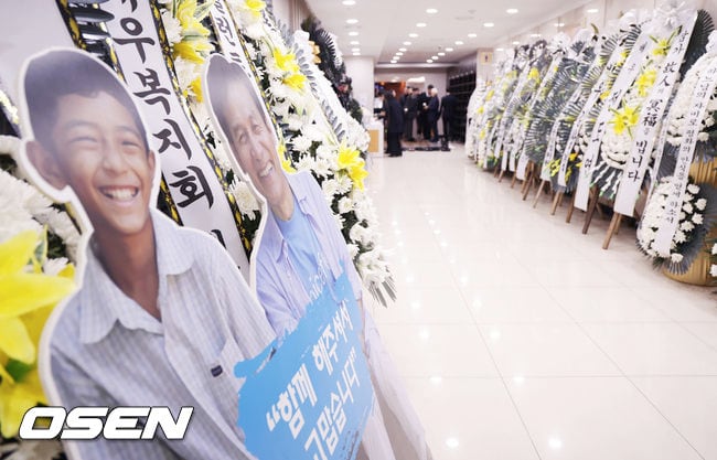 [사진]국민 배우 안성기 별세.. 유니세프도 추모 동참