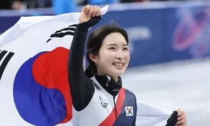 ‘람보르길리’ 귀국길 진짜 람보르기니가 마중한다