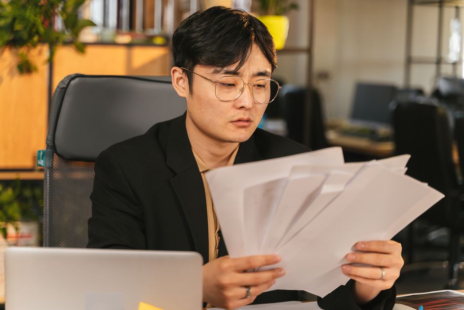 “규제 맞추는 사이 매출 끊겨”…반도체 협력업체의 호소
