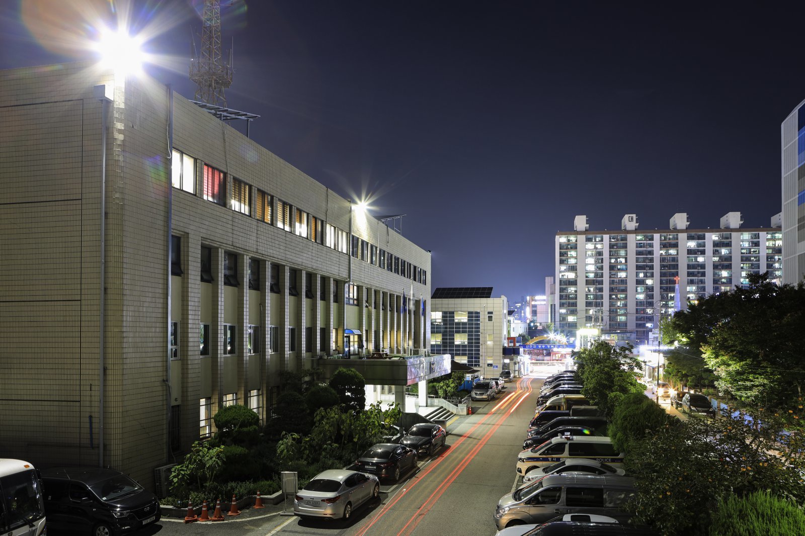 대리운전 부르긴 했는데…40대 폭스바겐 운전자 편의점 돌진